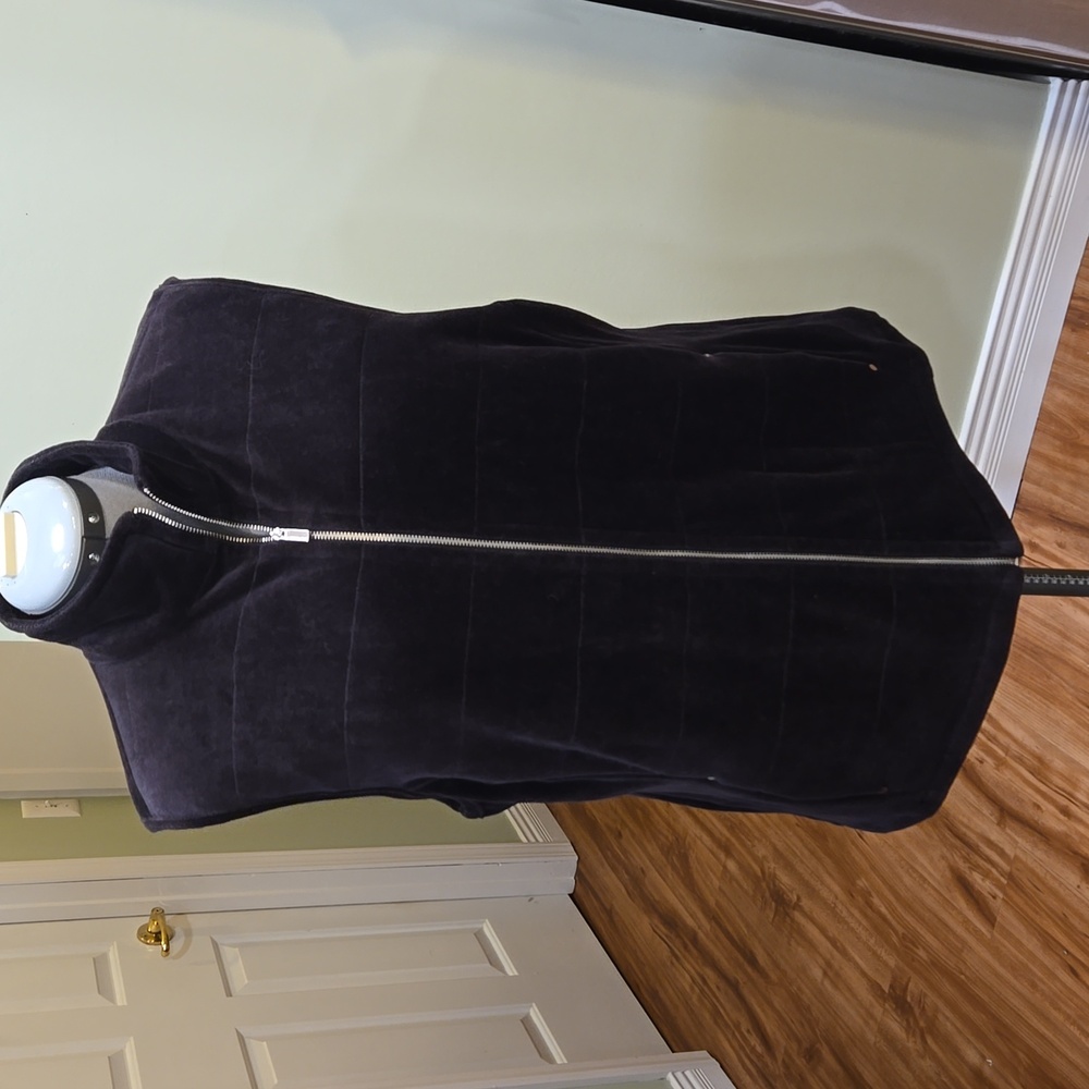 1X velvetlike soft zip vest Liz Claiborne Woman barely worn